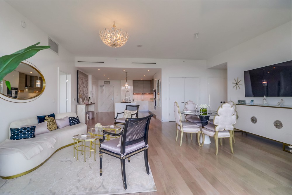 Virtual tour photo 17 of 53 for 2604 Fifth Ave