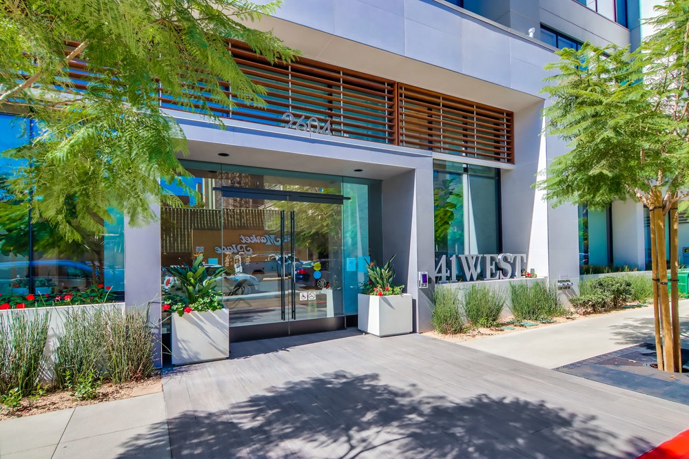Virtual tour photo 4 of 125 for 2604 Fifth Ave