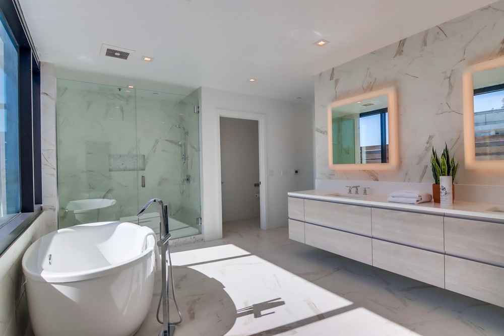 Virtual tour photo 102 of 125 for 2604 Fifth Ave