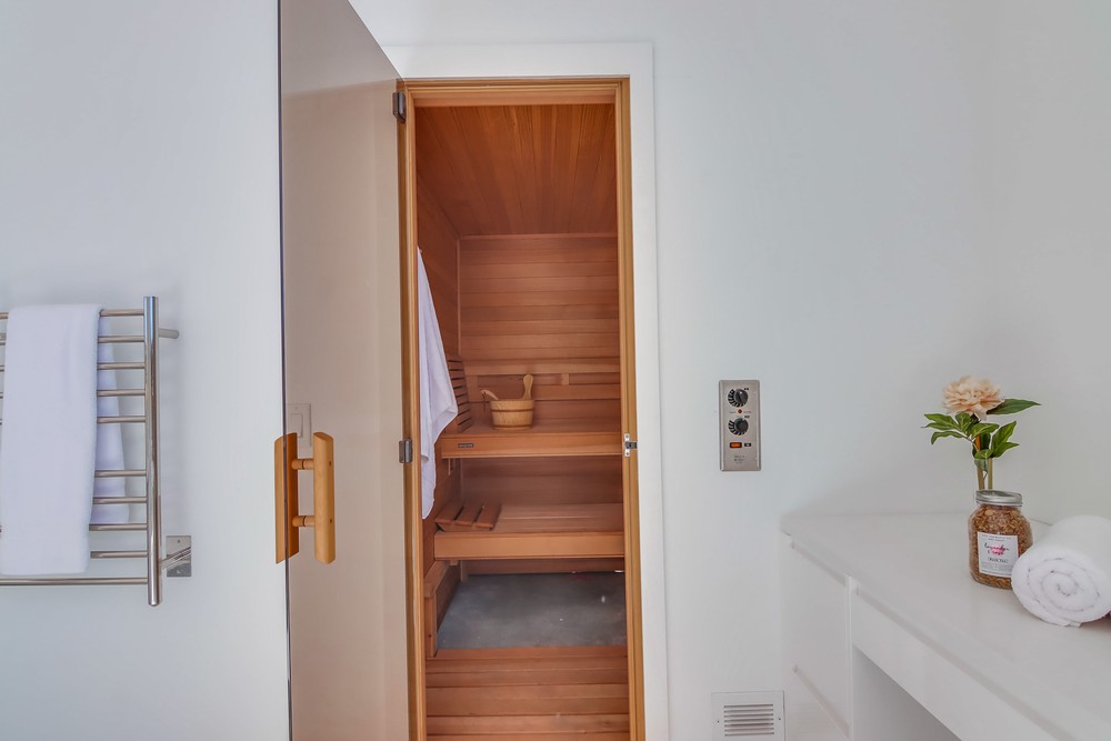 Virtual tour photo 106 of 125 for 2604 Fifth Ave