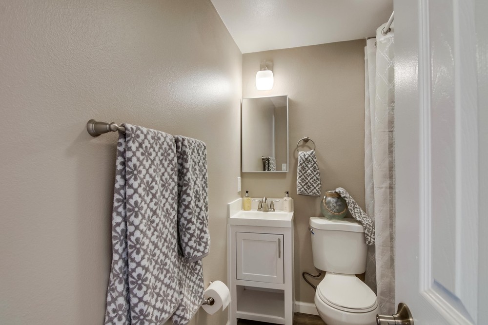 Virtual tour photo 35 of 46 for 2604 Palace Dr