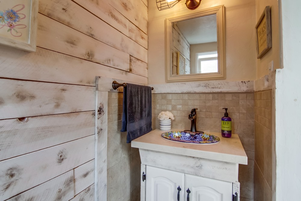Virtual tour photo 28 of 73 for 2606 Evergreen St