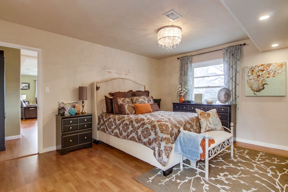 Virtual tour photo 31 of 73 for 2606 Evergreen St
