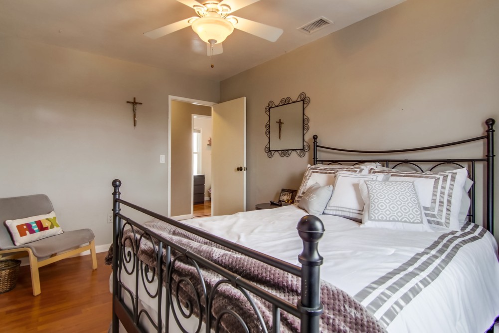 Virtual tour photo 40 of 73 for 2606 Evergreen St