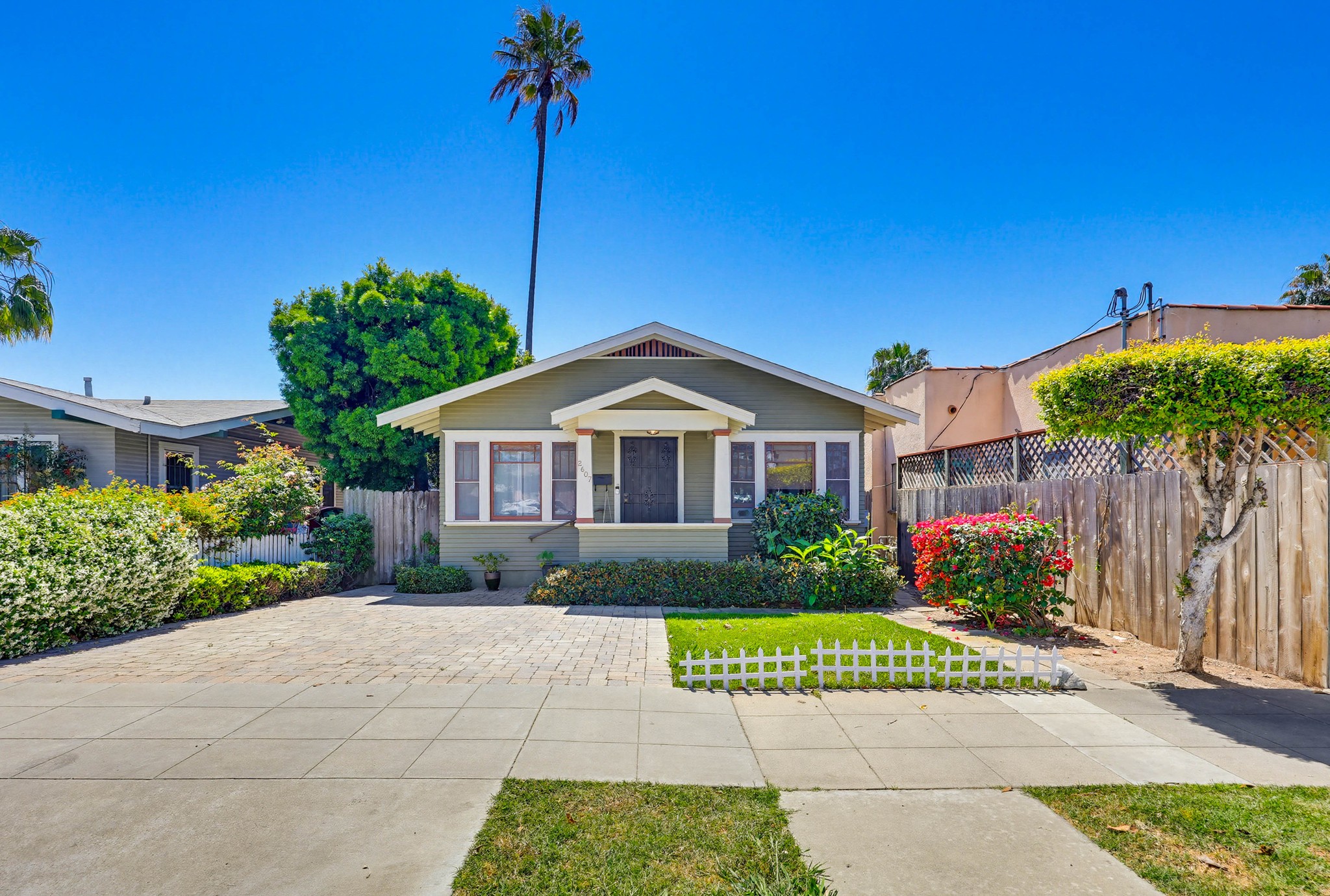 Virtual tour photo 1 of 49 for 2607 A St