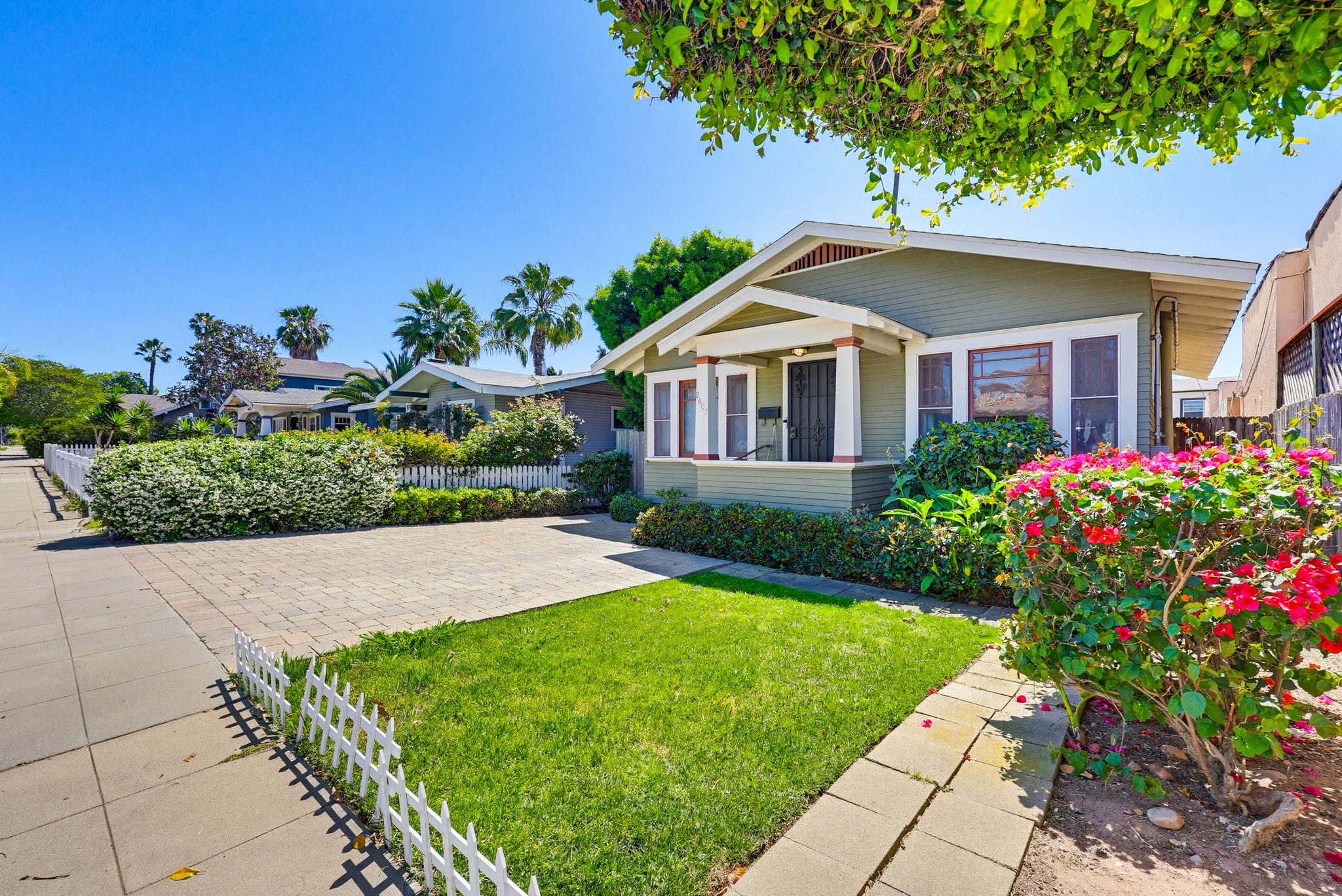 Virtual tour photo 3 of 49 for 2607 A St