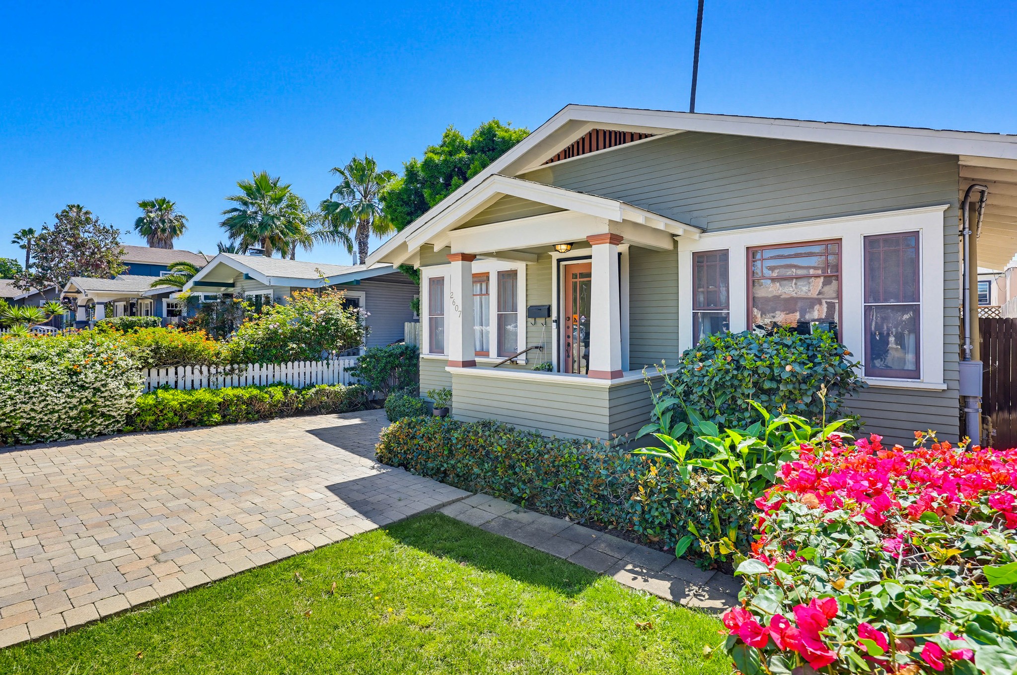 Virtual tour photo 5 of 49 for 2607 A St
