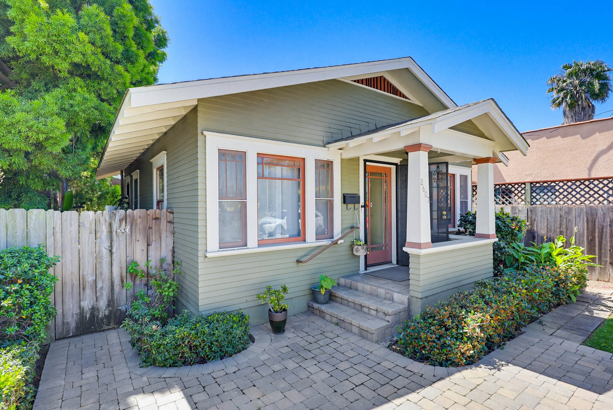 Virtual tour photo 8 of 49 for 2607 A St