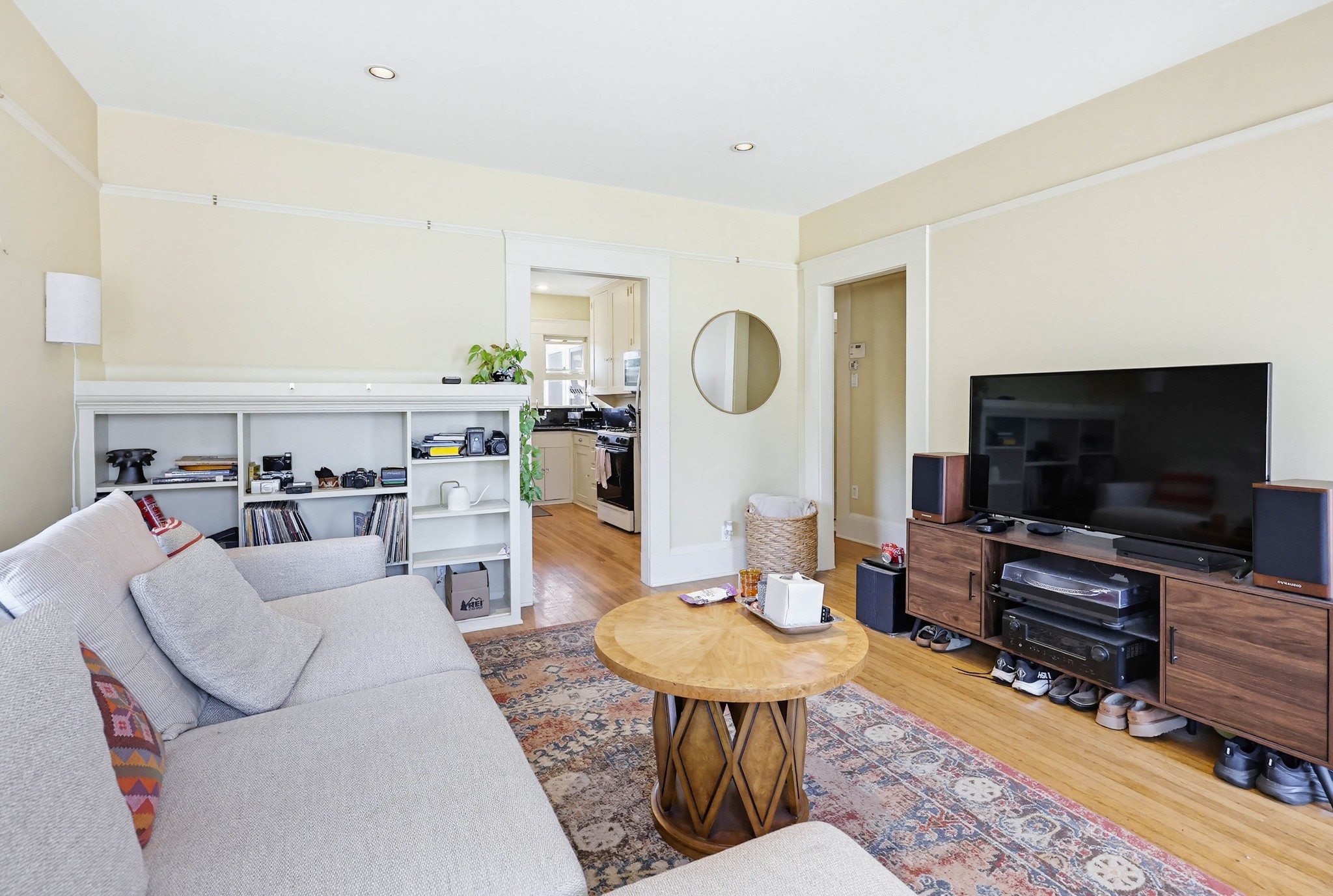 Virtual tour photo 13 of 49 for 2607 A St