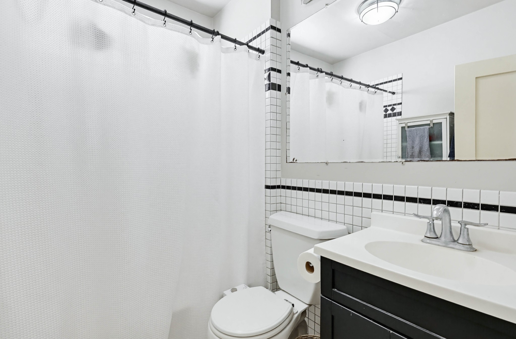 Virtual tour photo 32 of 49 for 2607 A St