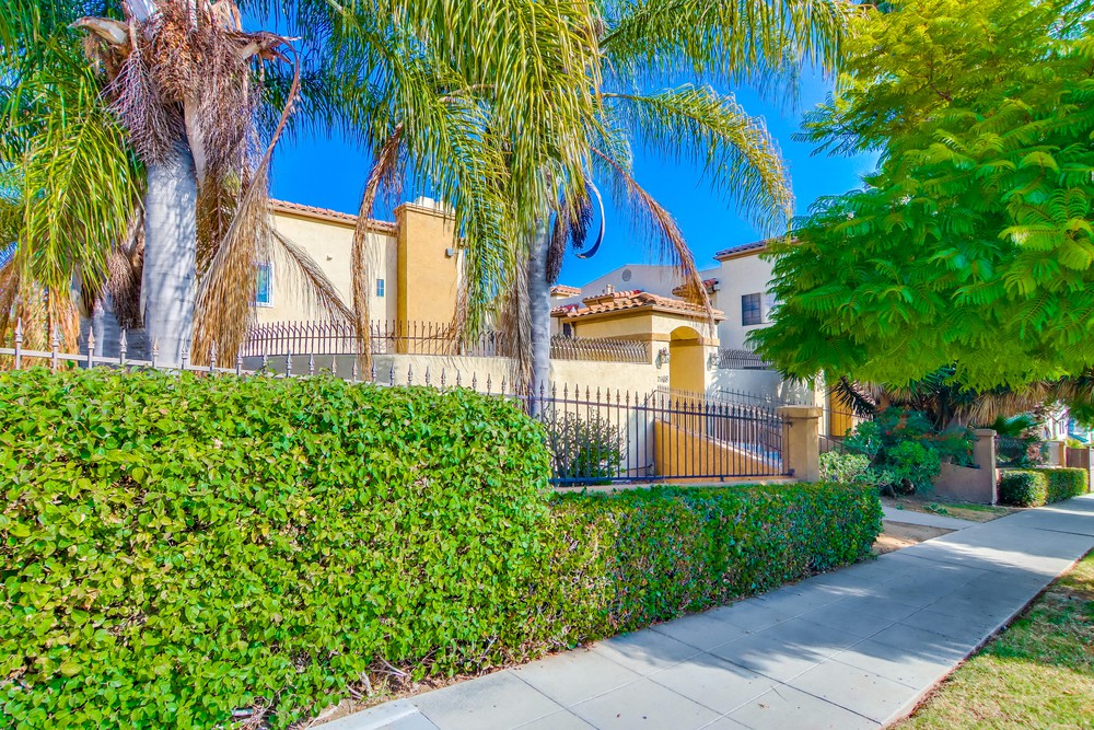 Virtual tour photo 1 of 40 for 2608 Broadway