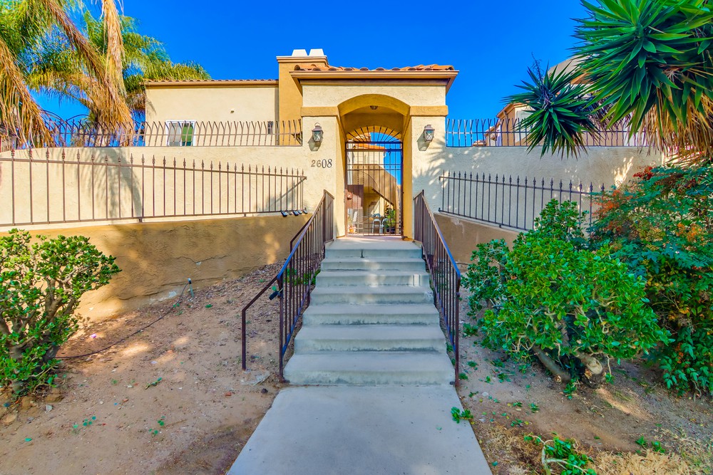 Virtual tour photo 4 of 40 for 2608 Broadway