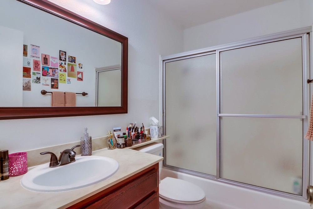 Virtual tour photo 37 of 40 for 2608 Broadway
