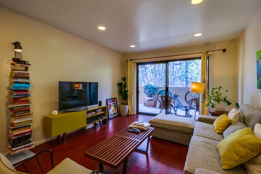Virtual tour photo 8 of 32 for 2609 Pico Pl #121