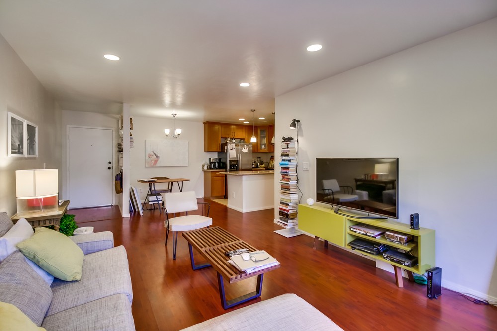 Virtual tour photo 11 of 32 for 2609 Pico Pl #121