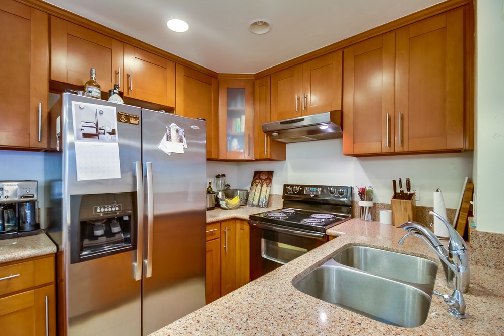 Virtual tour photo 15 of 32 for 2609 Pico Pl #121