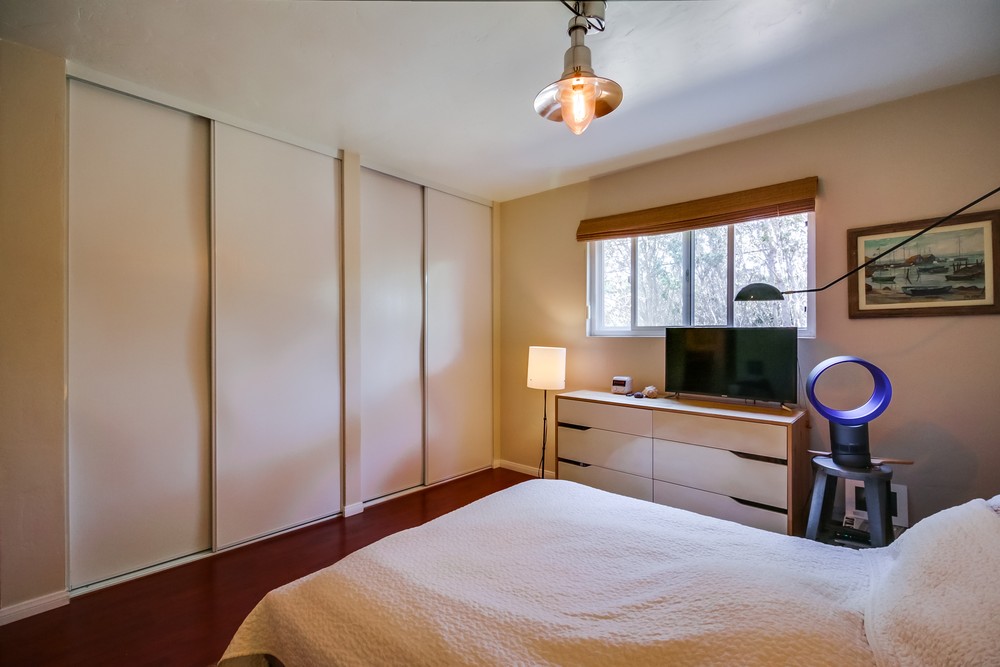 Virtual tour photo 17 of 32 for 2609 Pico Pl #121