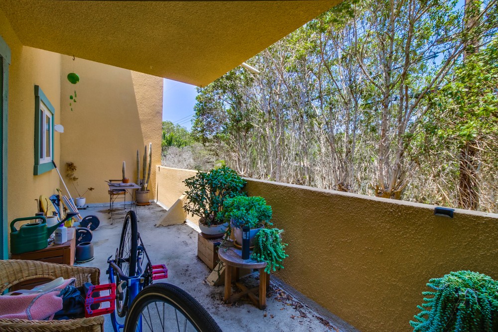 Virtual tour photo 25 of 32 for 2609 Pico Pl #121