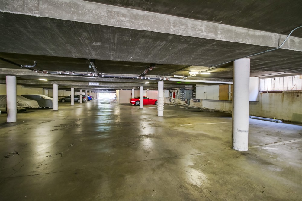 Virtual tour photo 30 of 32 for 2609 Pico Pl #121