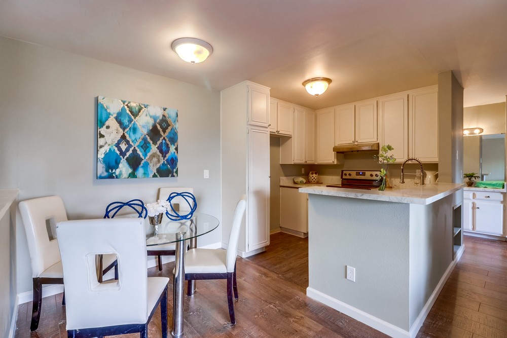 Virtual tour photo 13 of 31 for 2609 Pico Pl #232