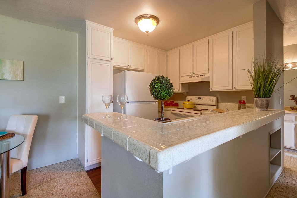 Virtual tour photo 12 of 25 for 2609 Pico Pl #232