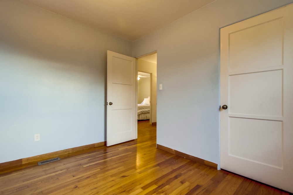 Virtual tour photo 67 of 92 for 2610 Kew Terrace