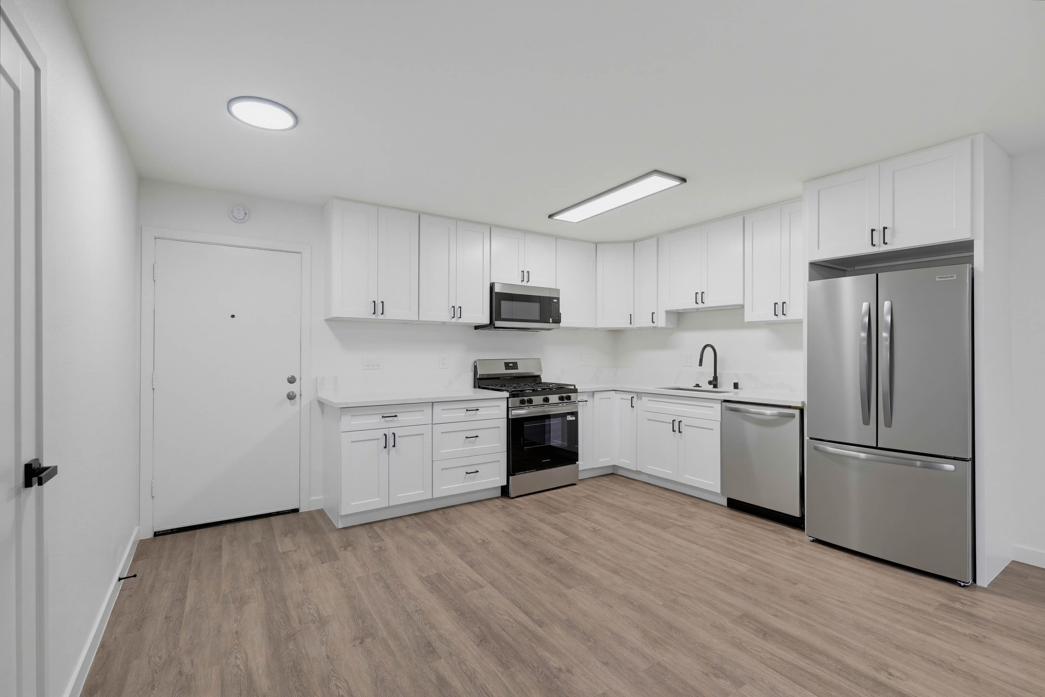 Virtual tour photo 11 of 57 for 2611 W Baylor Ave