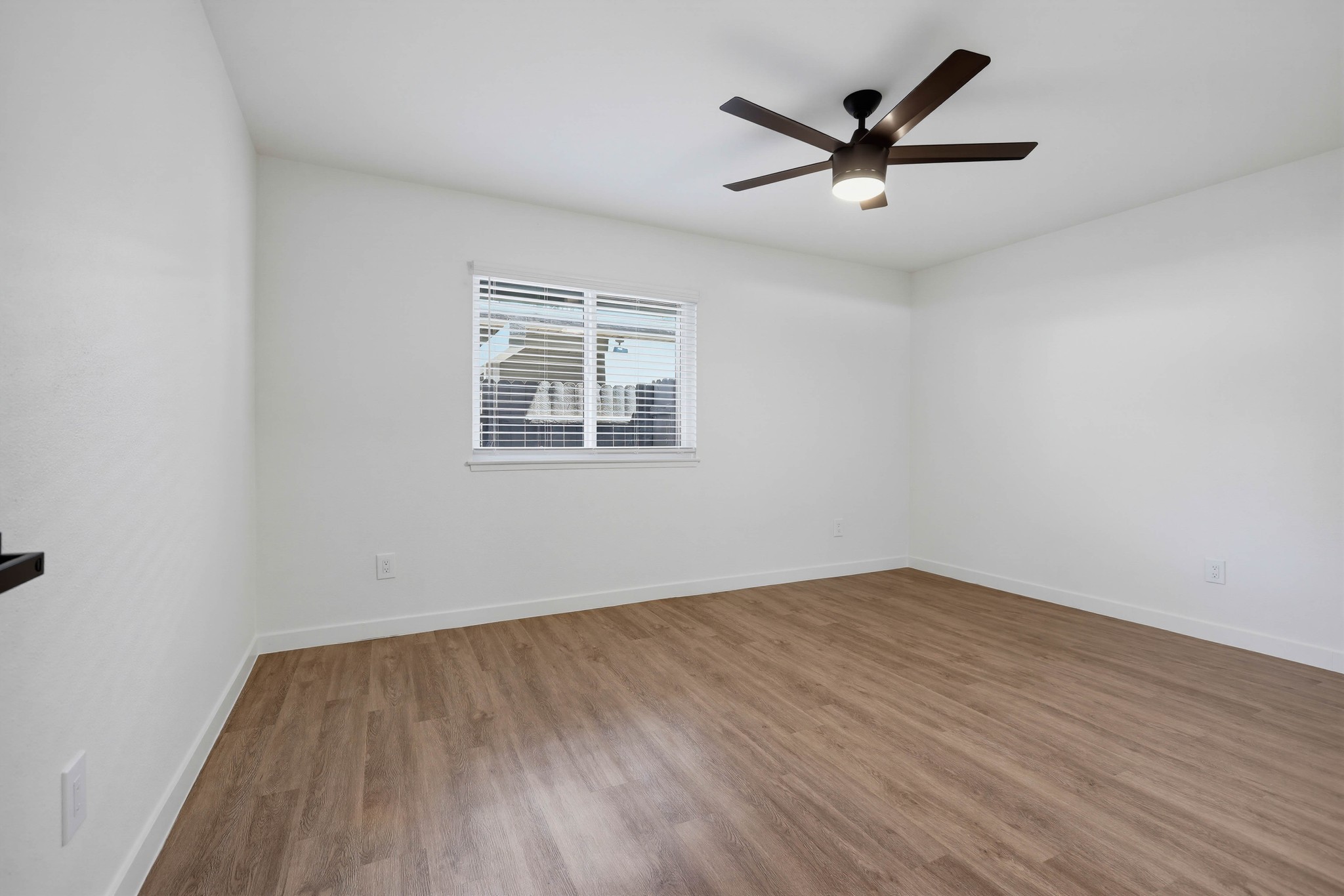 Virtual tour photo 21 of 57 for 2611 W Baylor Ave