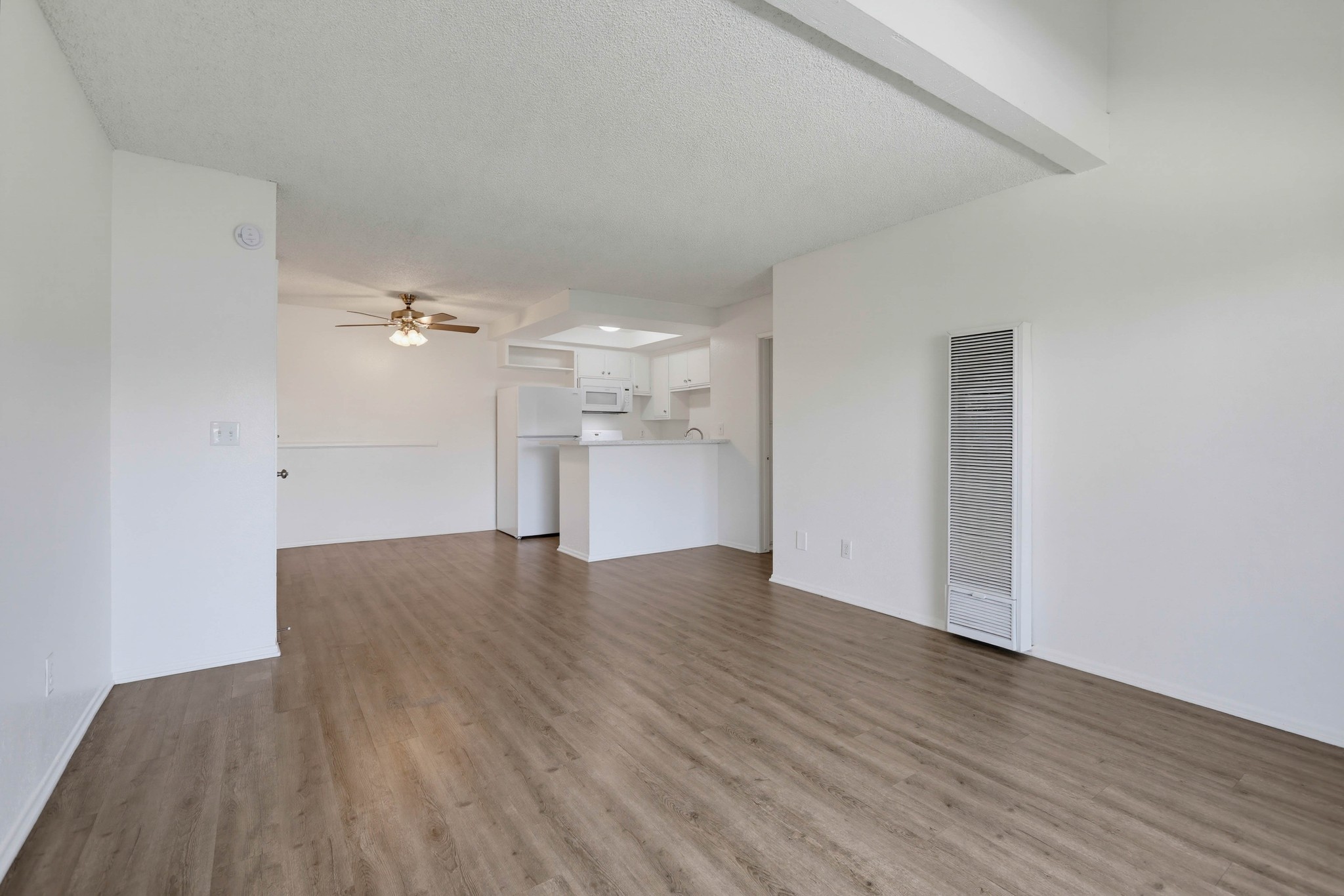 Virtual tour photo 33 of 57 for 2611 W Baylor Ave