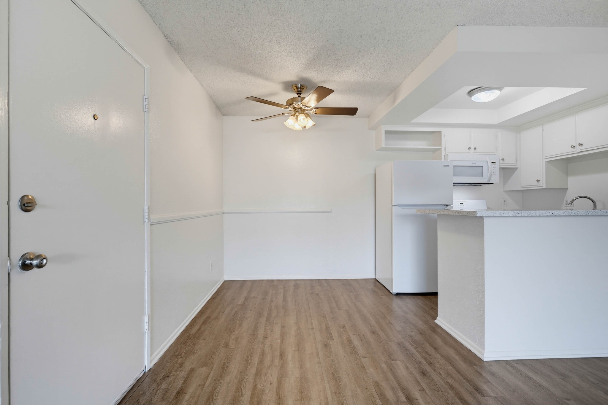 Virtual tour photo 34 of 57 for 2611 W Baylor Ave