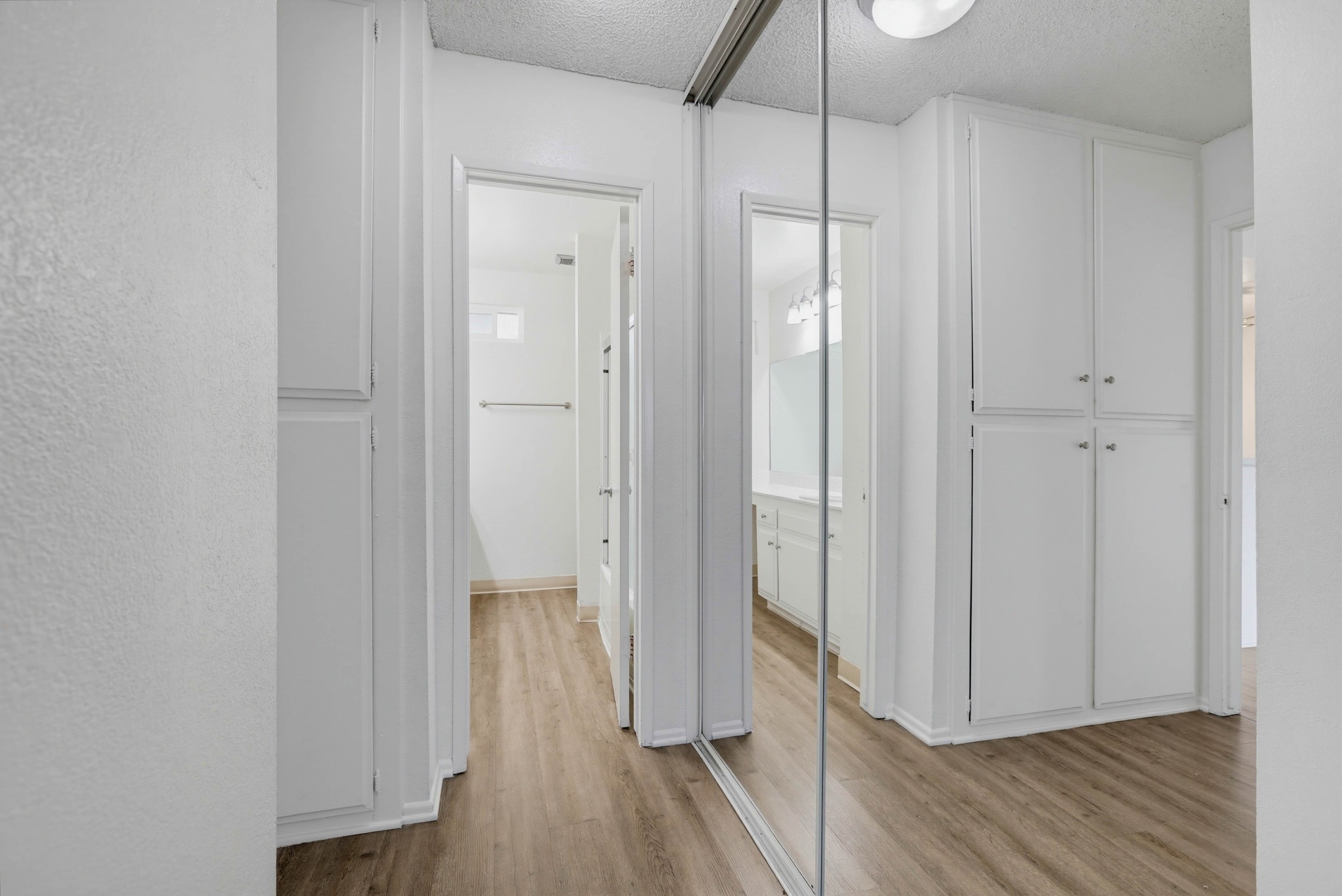Virtual tour photo 42 of 57 for 2611 W Baylor Ave