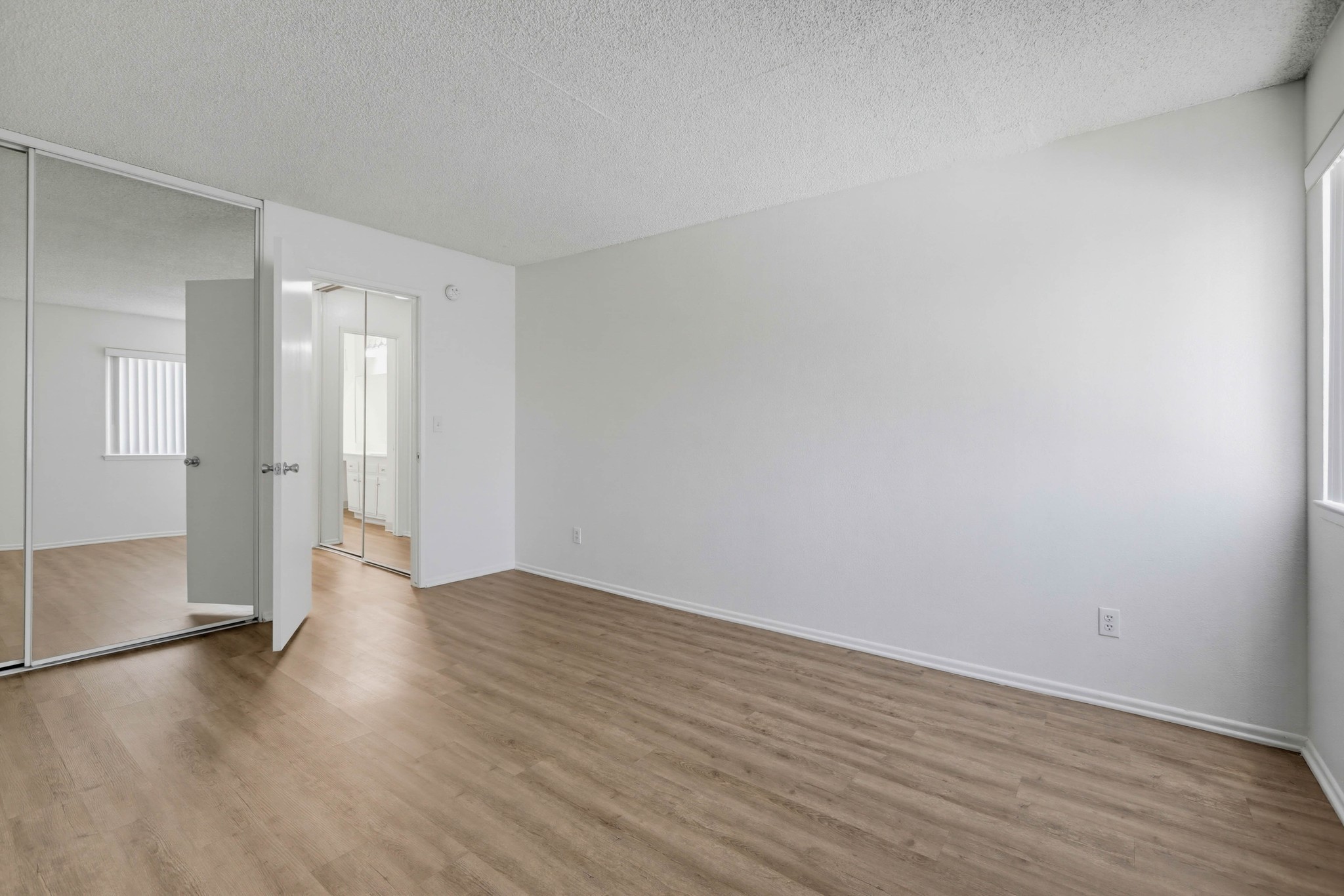 Virtual tour photo 49 of 57 for 2611 W Baylor Ave