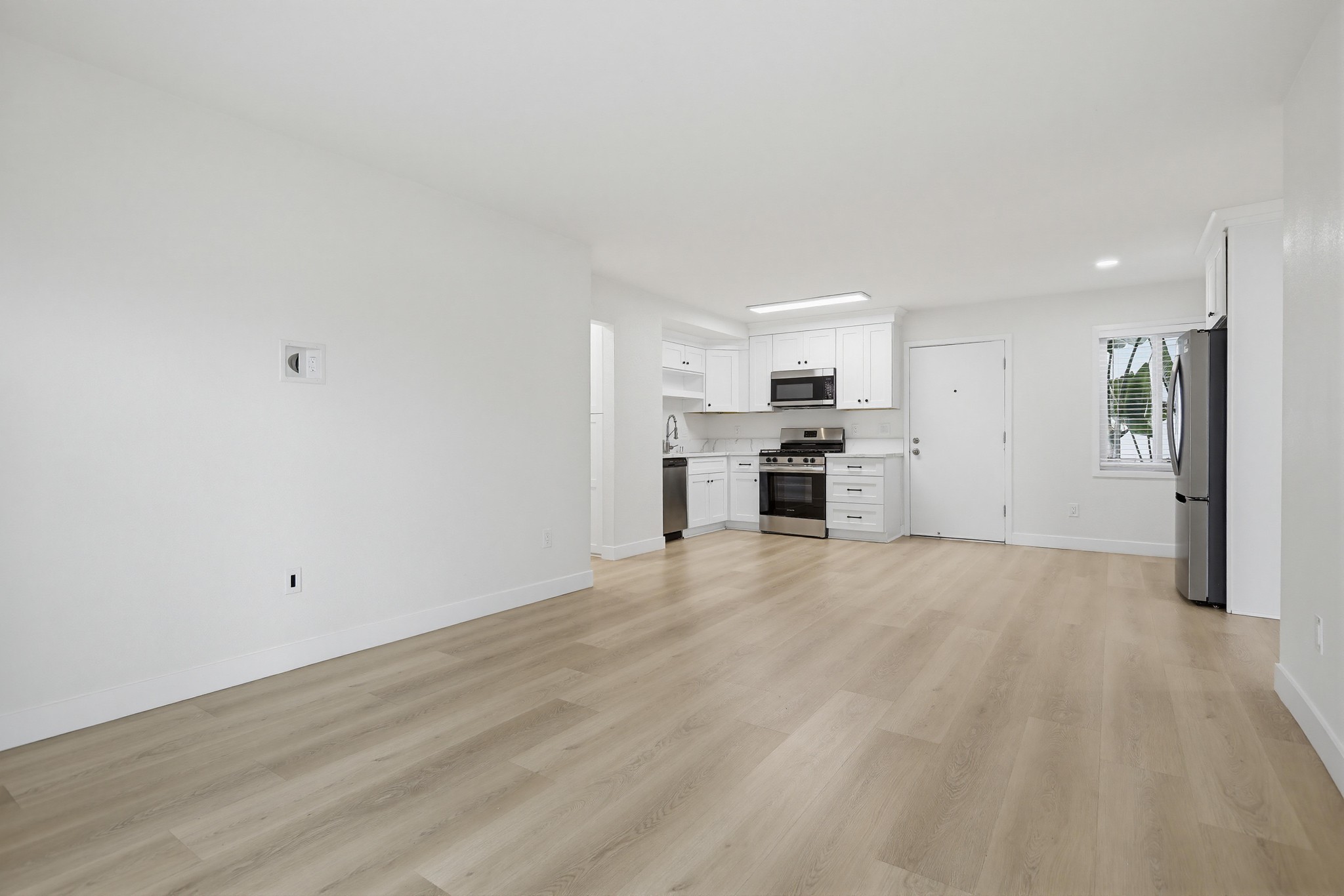Virtual tour photo 18 of 116 for 2611 W Baylor Cir