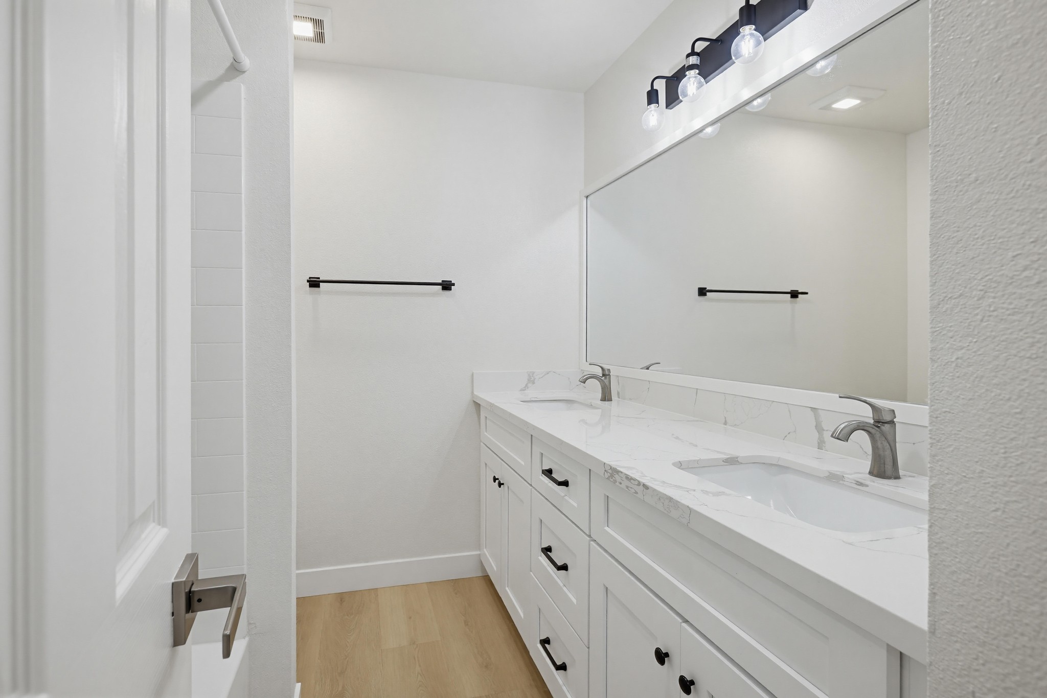 Virtual tour photo 24 of 116 for 2611 W Baylor Cir