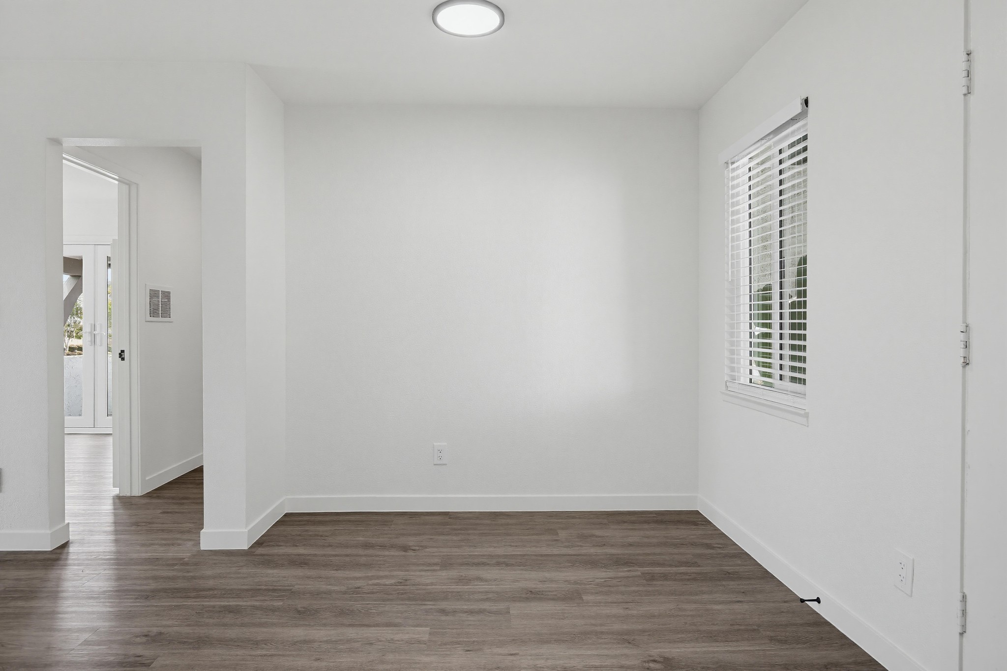 Virtual tour photo 53 of 116 for 2611 W Baylor Cir