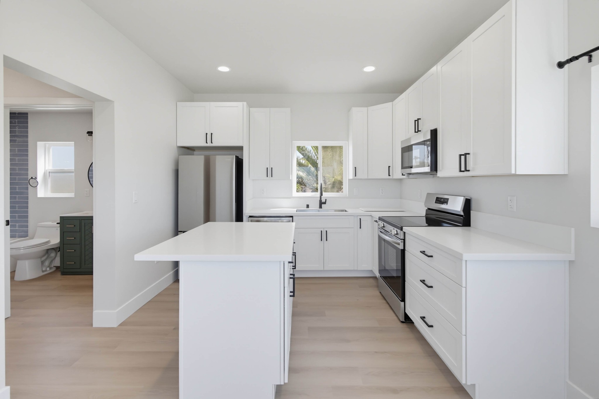 Virtual tour photo 9 of 57 for 2612 Arnott St #1