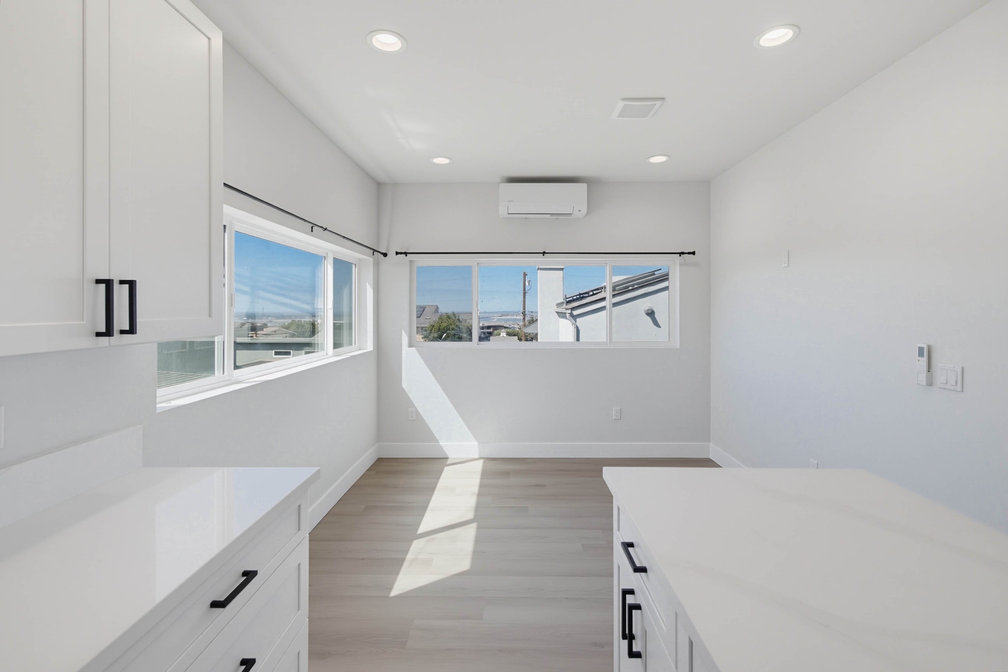 Virtual tour photo 13 of 57 for 2612 Arnott St #1