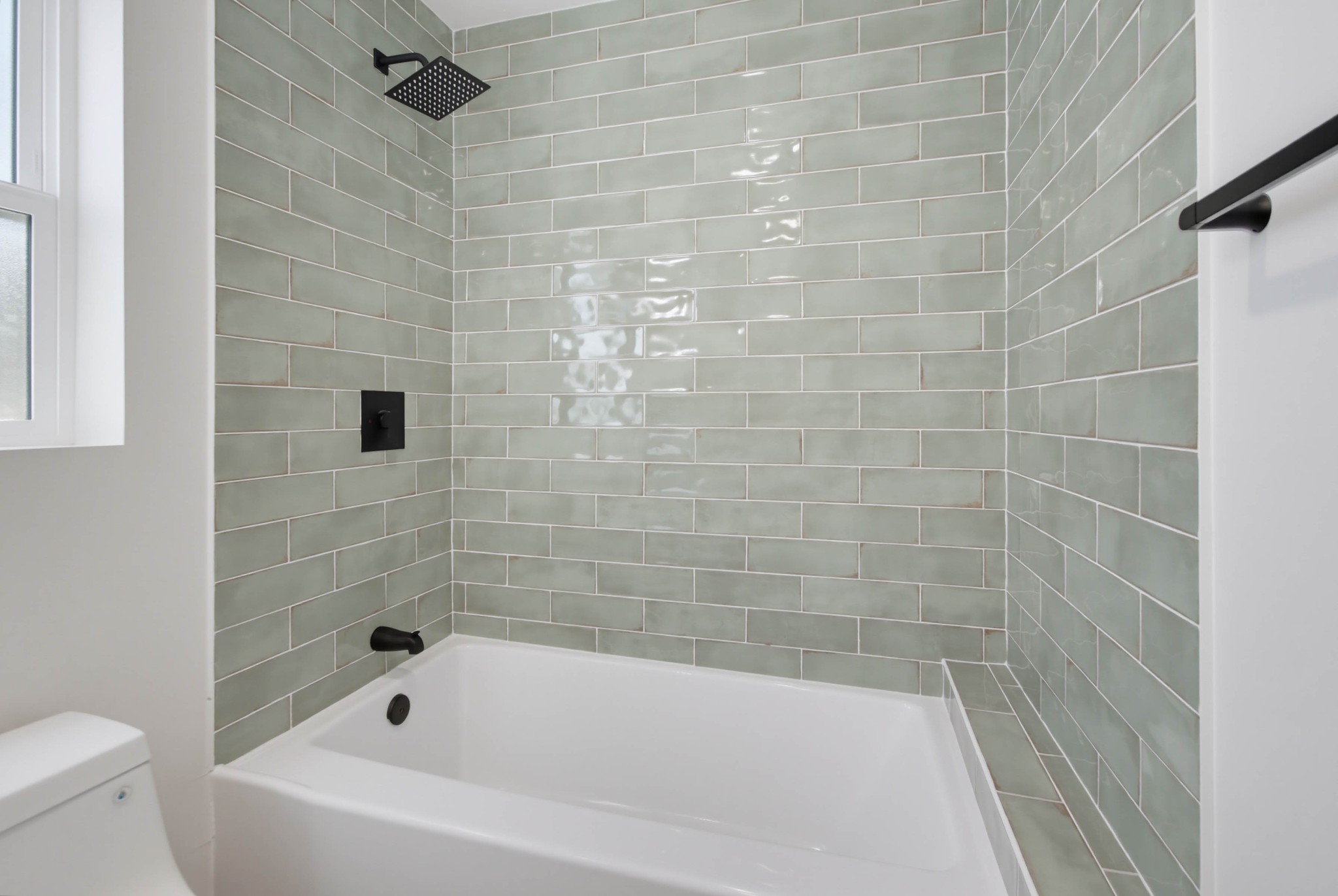 Virtual tour photo 28 of 57 for 2612 Arnott St #1