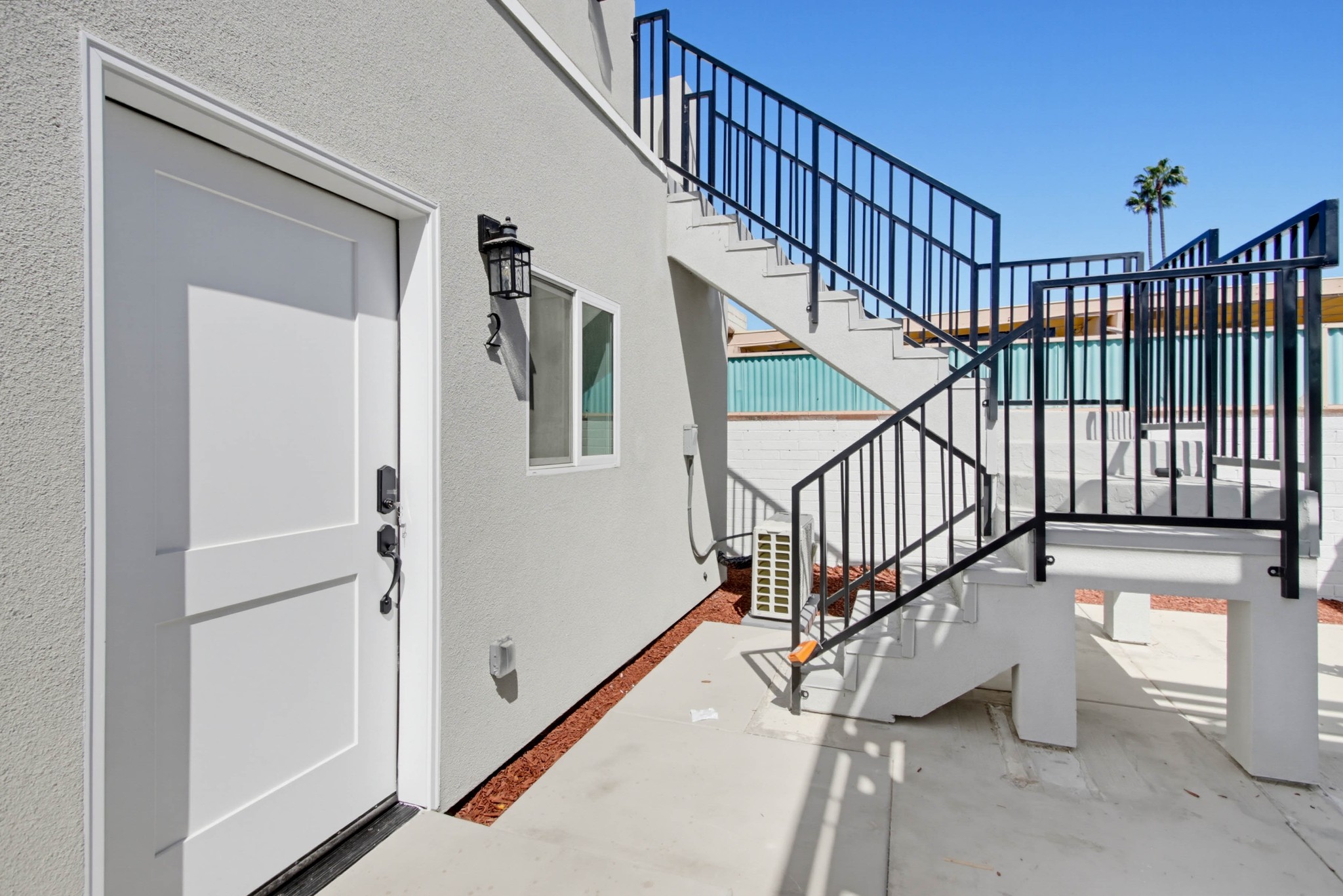 Virtual tour photo 5 of 34 for 2612 Arnott St #2