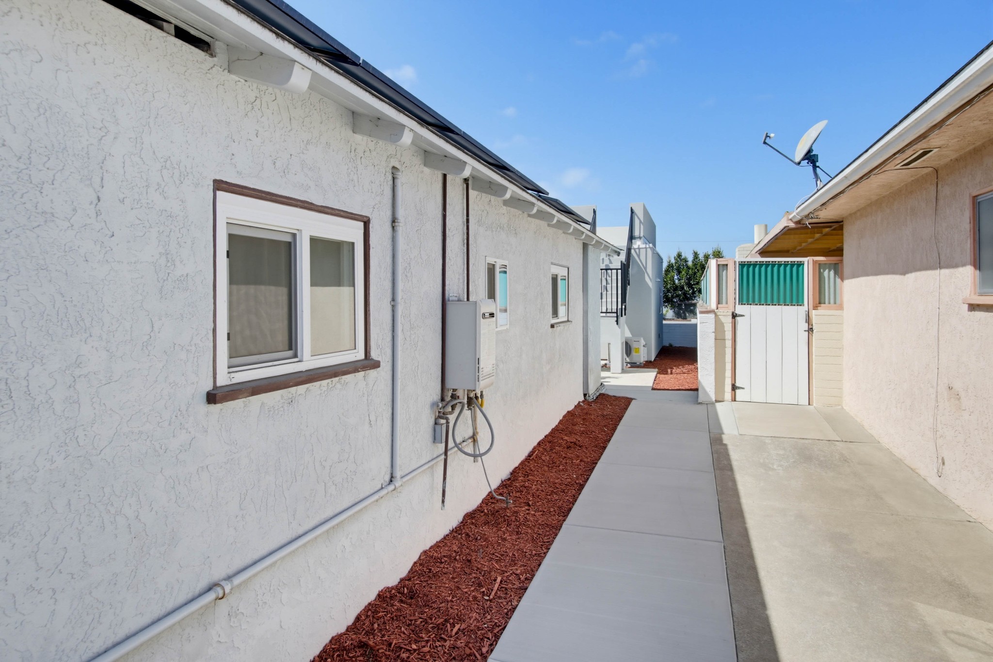 Virtual tour photo 33 of 34 for 2612 Arnott St #2