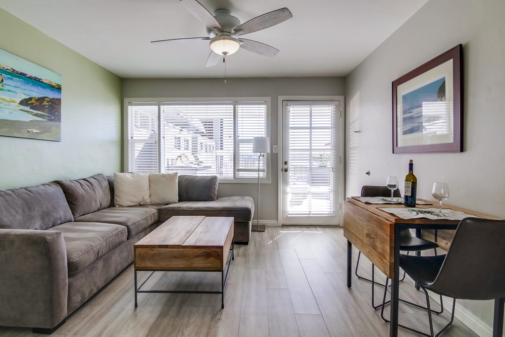 Virtual tour photo 13 of 30 for 2613 Mission Blvd #3
