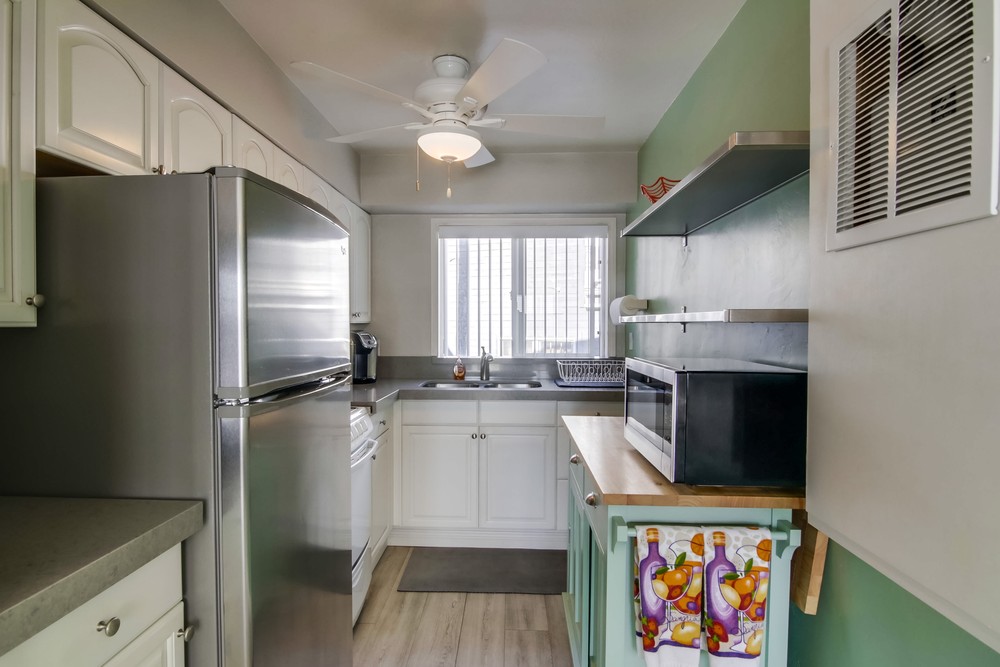 Virtual tour photo 18 of 30 for 2613 Mission Blvd #3