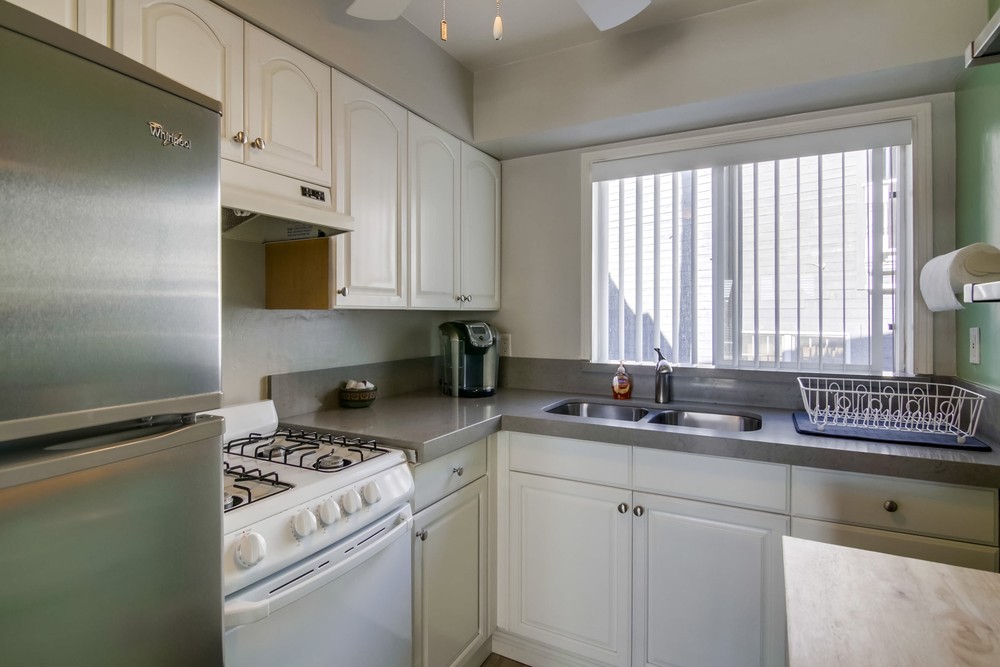 Virtual tour photo 19 of 30 for 2613 Mission Blvd #3