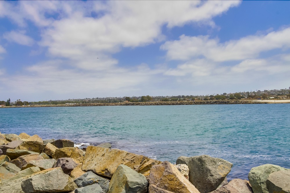 Virtual tour photo 9 of 51 for 2613 Mission Blvd #4