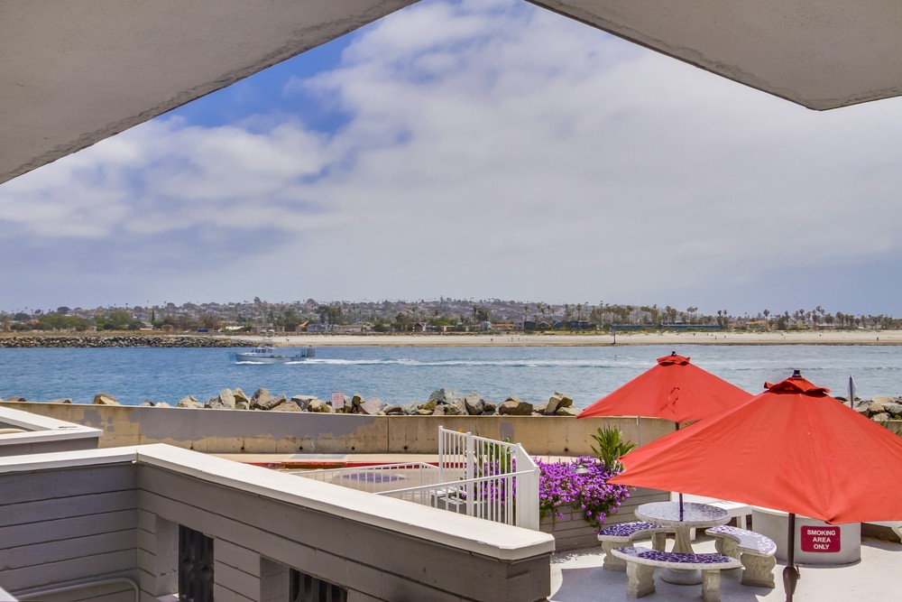 Virtual tour photo 24 of 51 for 2613 Mission Blvd #4