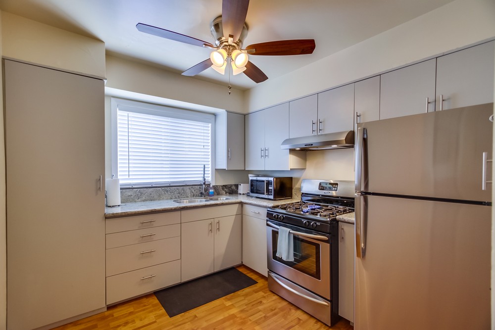 Virtual tour photo 36 of 51 for 2613 Mission Blvd #4