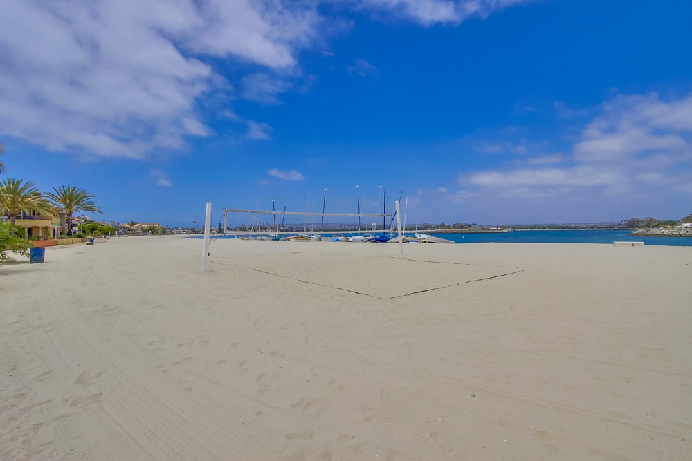 Virtual tour photo 47 of 51 for 2613 Mission Blvd #4