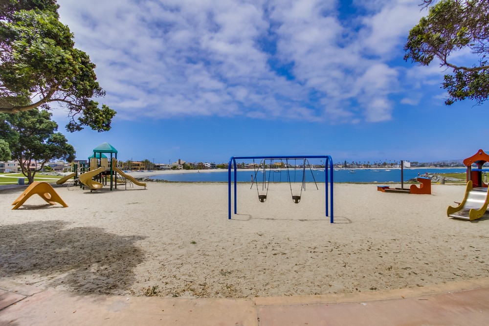 Virtual tour photo 49 of 51 for 2613 Mission Blvd #4