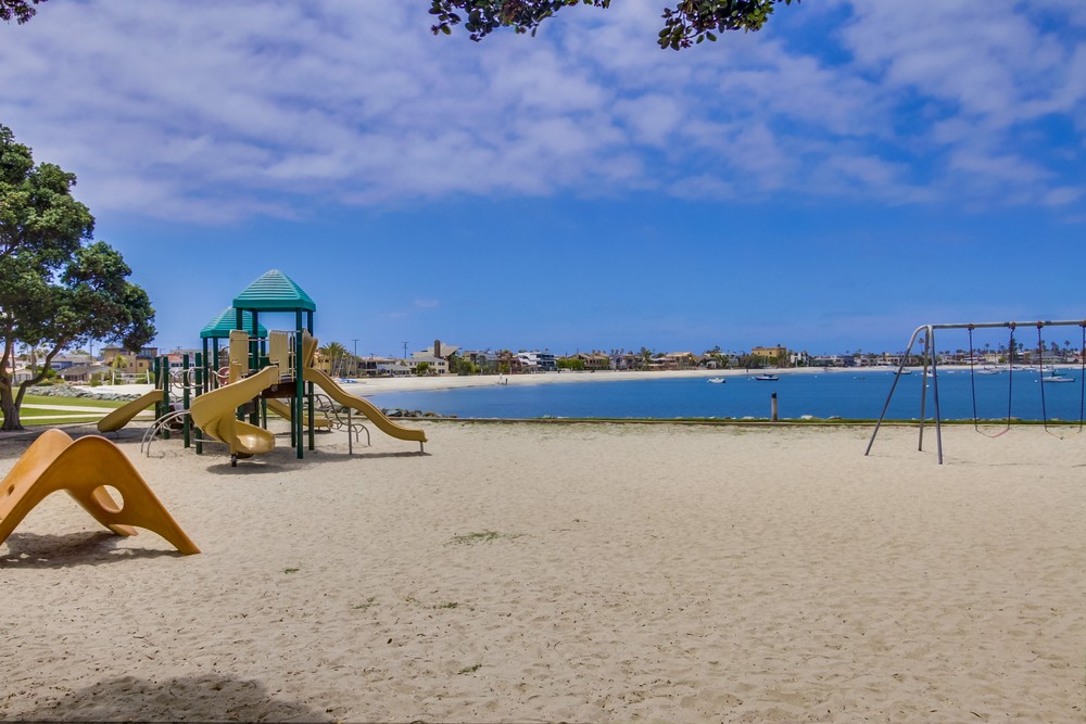 Virtual tour photo 50 of 51 for 2613 Mission Blvd #4