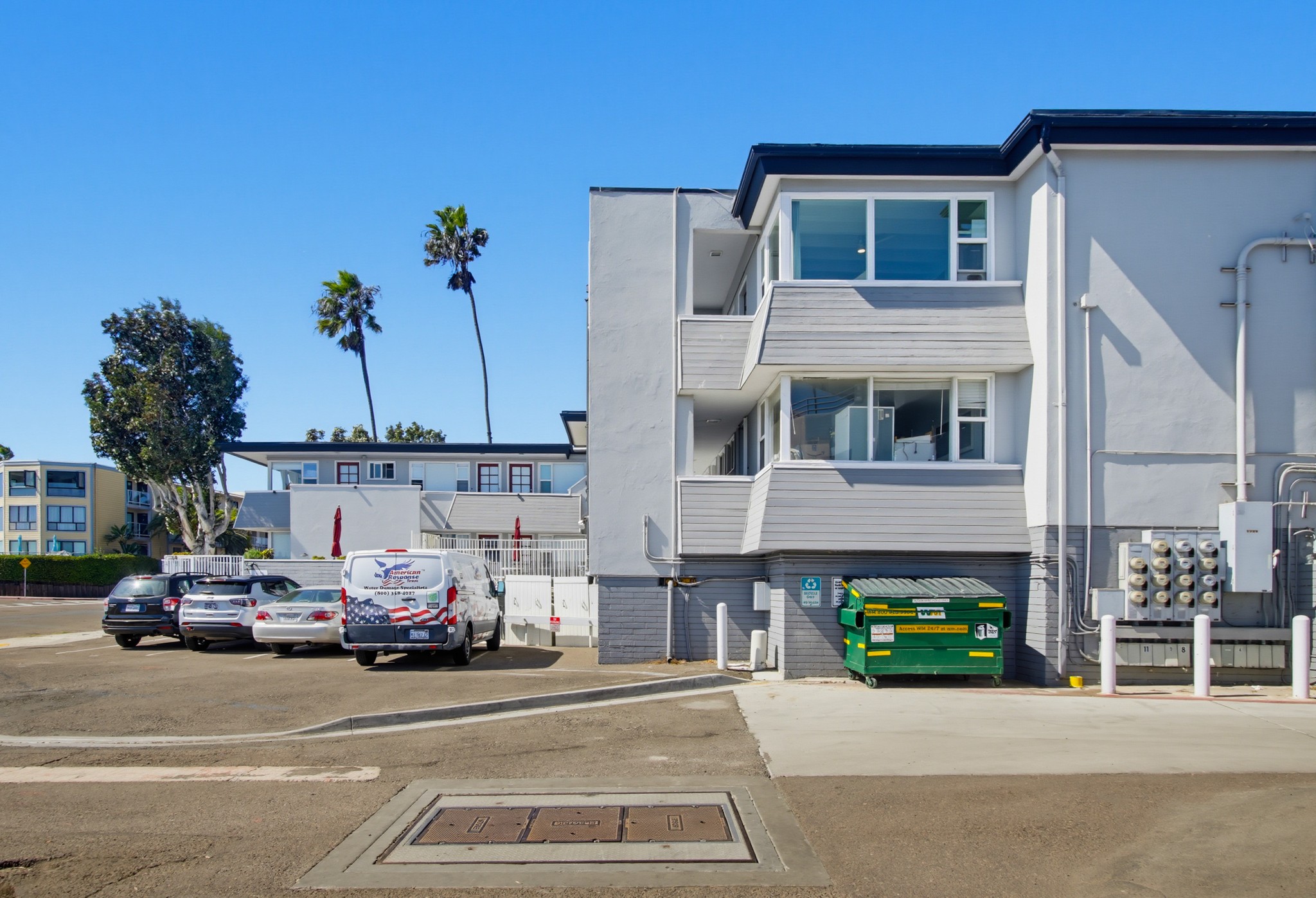 Virtual tour photo 5 of 80 for 2613 Mission Blvd Apt 14